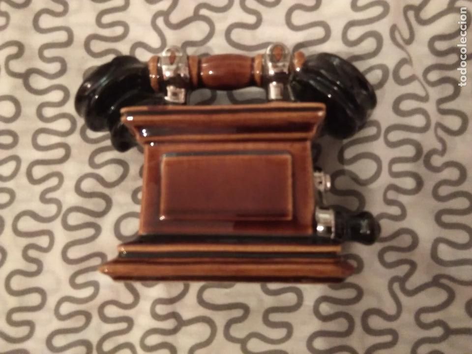 Segunda mano: HUCHA TELEFONO CER&Aacute;MICA 1967 - Foto 1