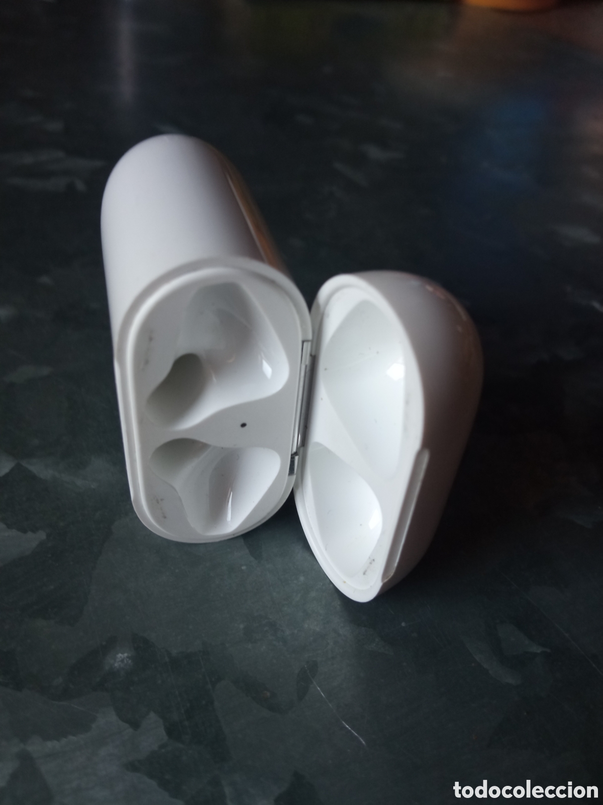 Segunda mano: CAJA estuche carga airpods apple - Foto 3