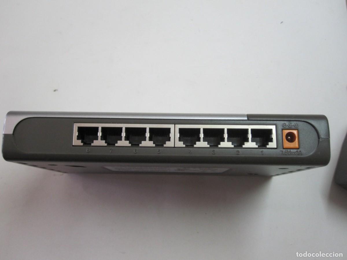 Segunda mano: Switch D-link Fast Ethernet 10/100 8 puertos DES 108D - Foto 2