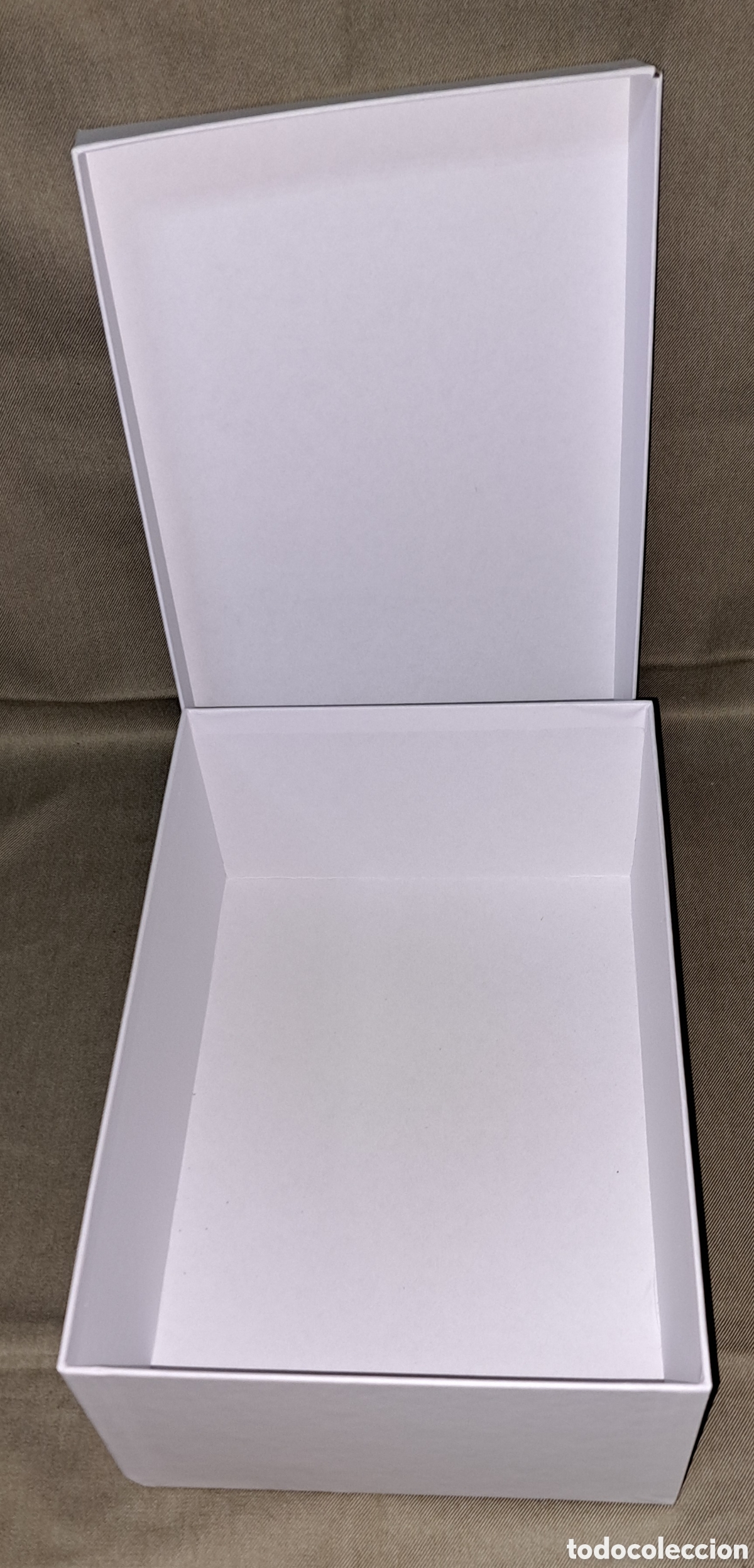 Segunda mano: CAJA DIOR 31X21X12 CM - Foto 2