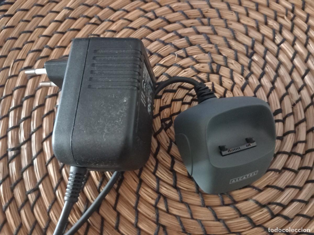 Segunda mano: Cargador Alcatel - Foto 1