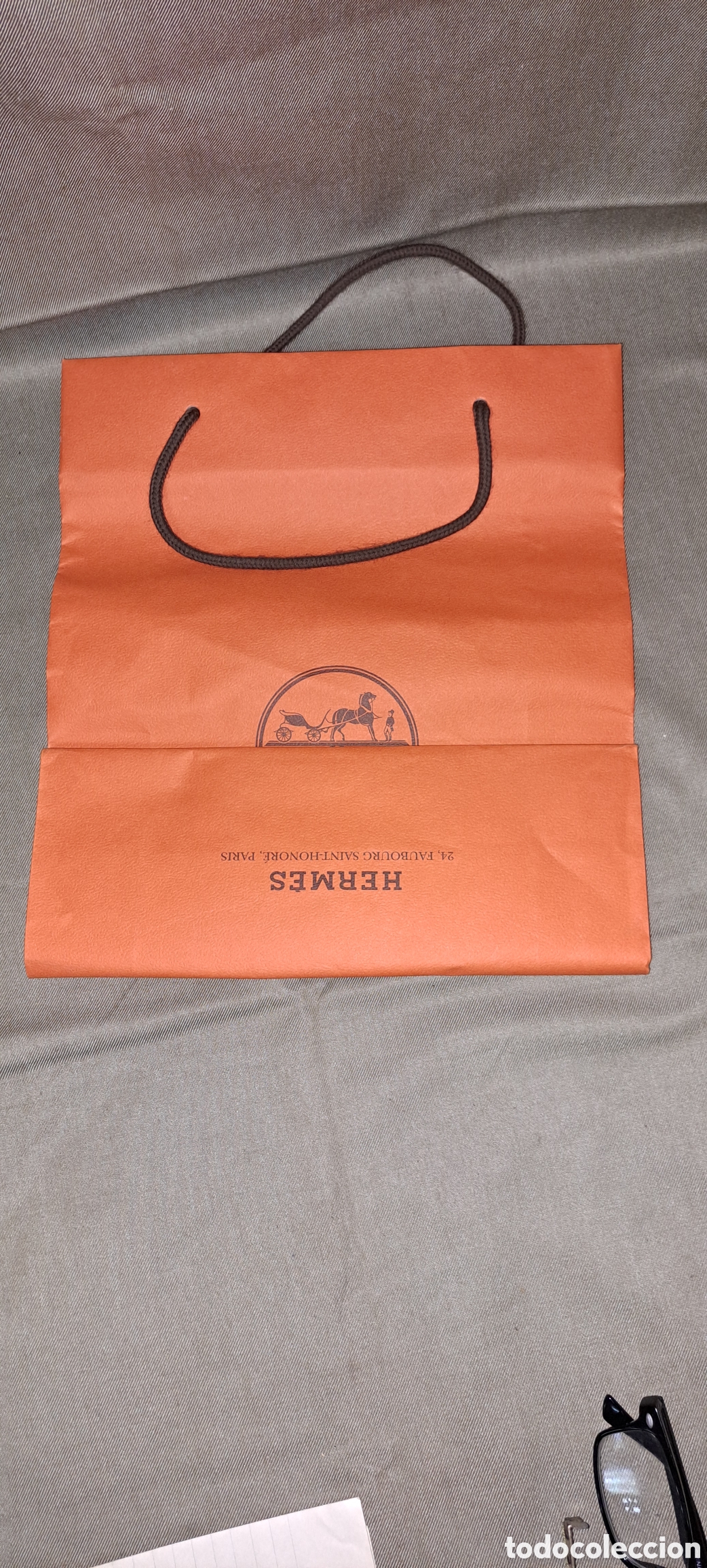 Segunda mano: BOLSA PAPEL HERMES 30X28X11 - Foto 2