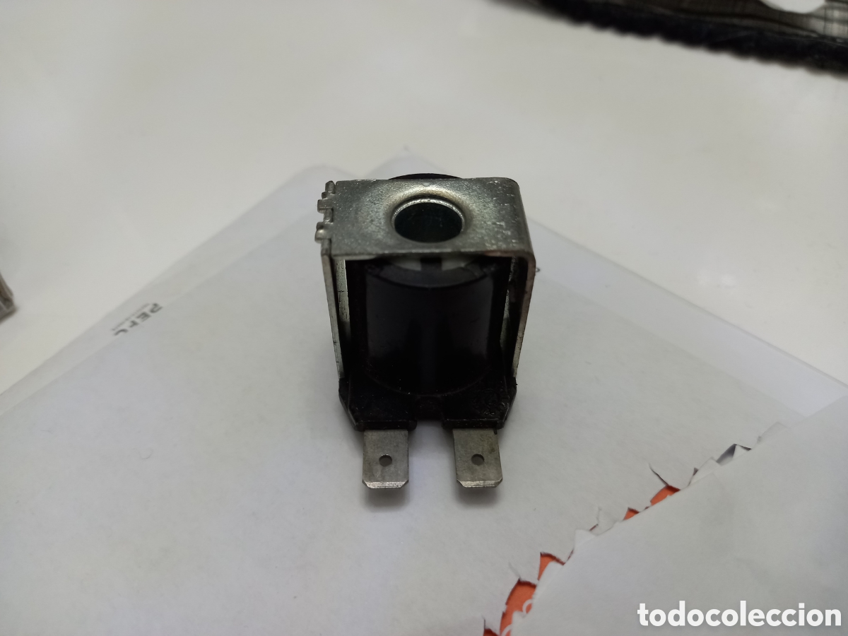 Segunda mano: Bobina electrov&aacute;lvula Di&aacute;metro &eacute;mbolo 9mm - Foto 1