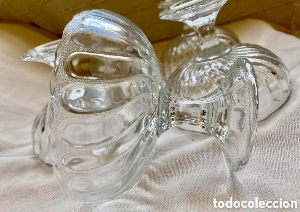 Segunda mano: 5 copas de c&oacute;ctel o helado talladas - Foto 4