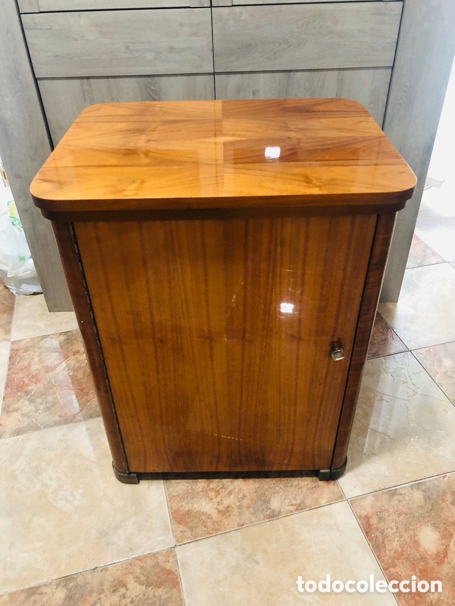 Segunda mano: M&aacute;quina de coser con mueble - Alfa - Foto 1