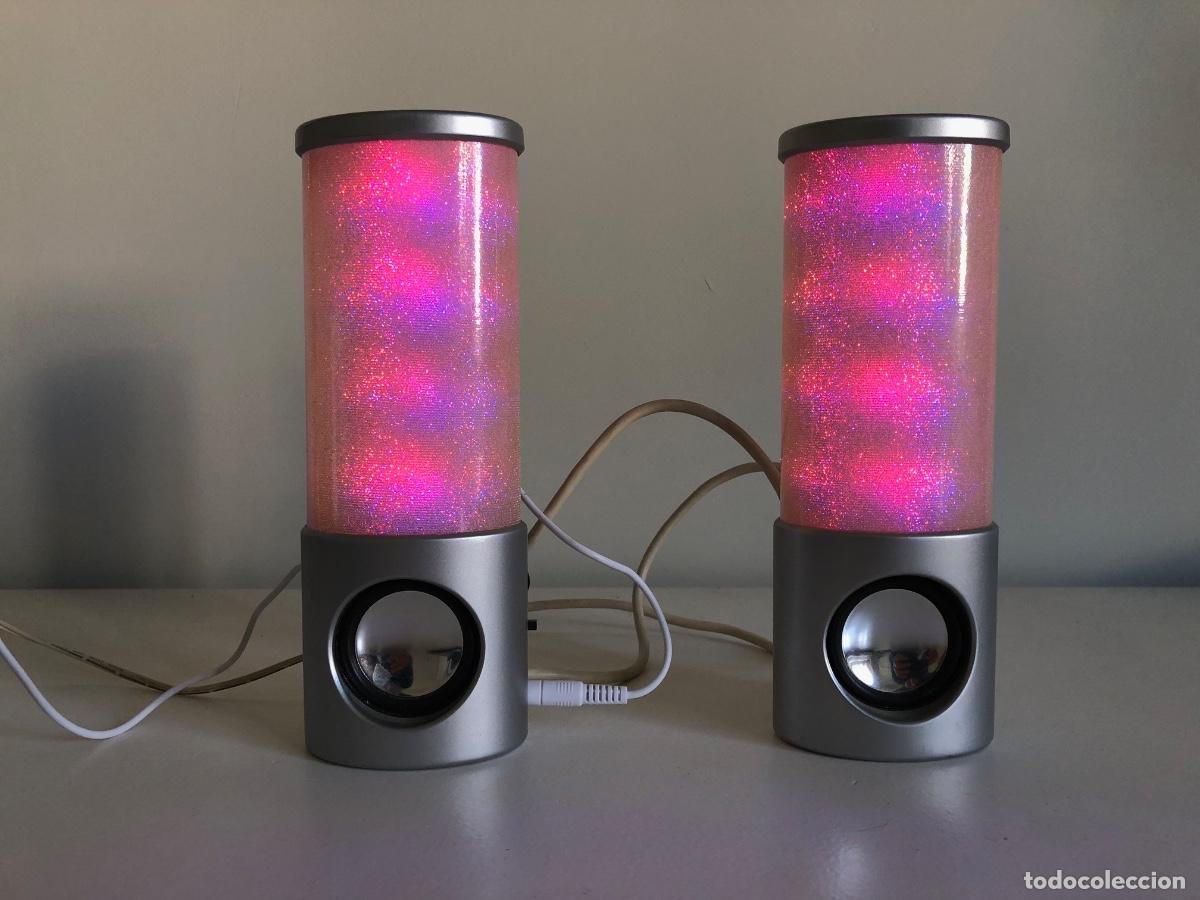 Segunda mano: Altavoces modelo LP25-1002 con luces de colores - Foto 2