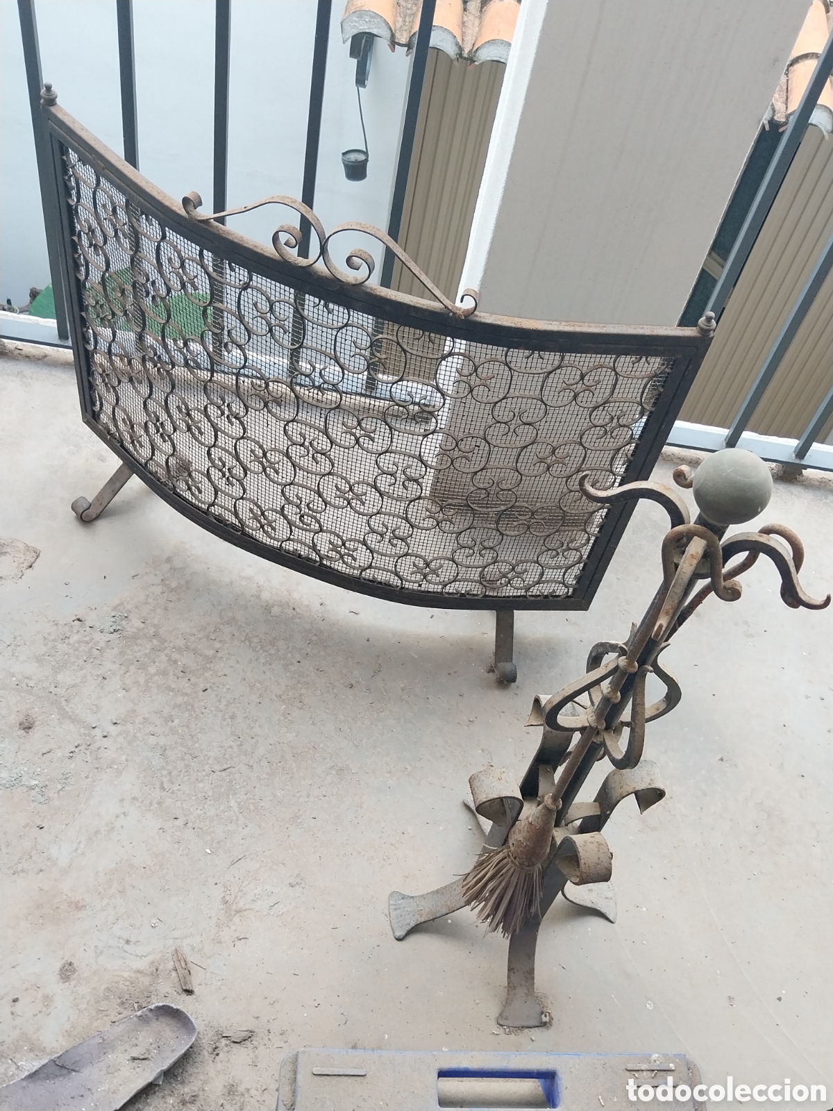 Segunda mano: Impecable conjunto chispero y &uacute;tiles chimenea. - Foto 2