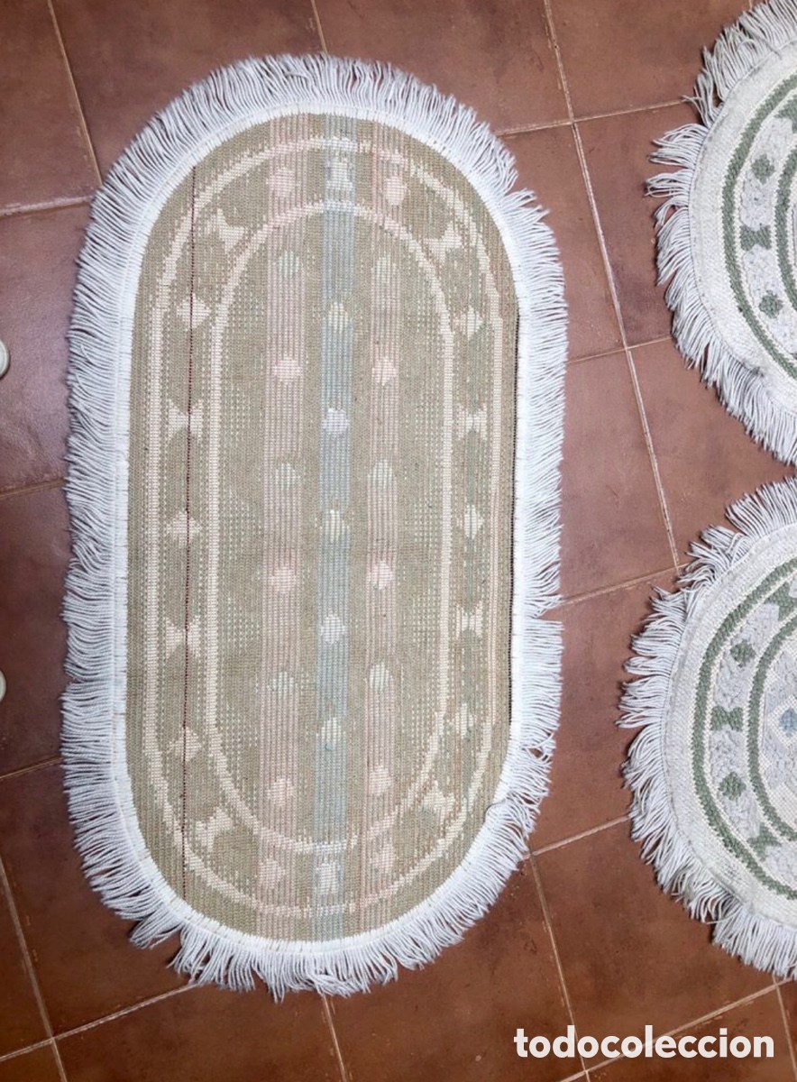 Segunda mano: Alfombra dormitorio. 20&euro; unidad. ASM - Foto 3