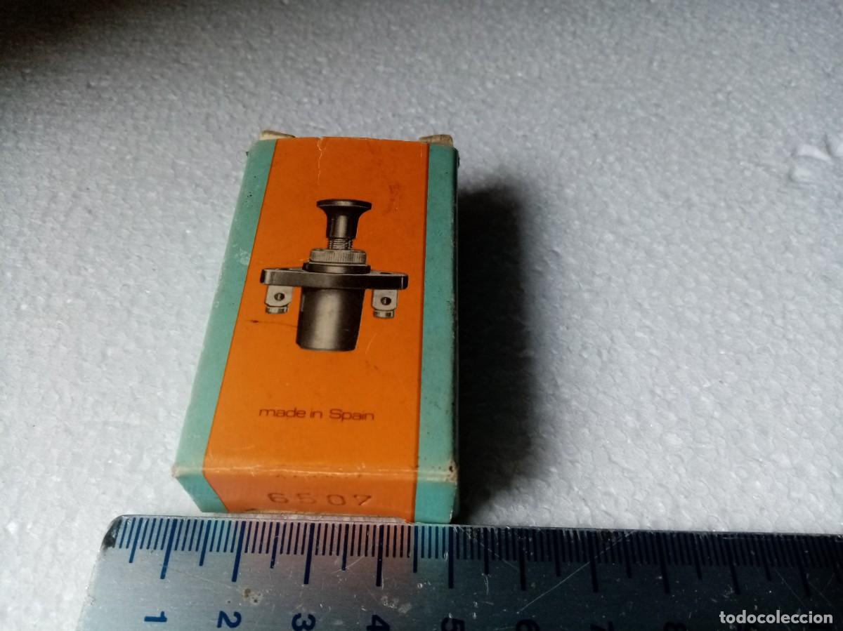 Segunda mano: ANTIGUO INTERRUPTOR TIPO AVION MARCA FAE EN CAJA SIN USAR - Foto 1