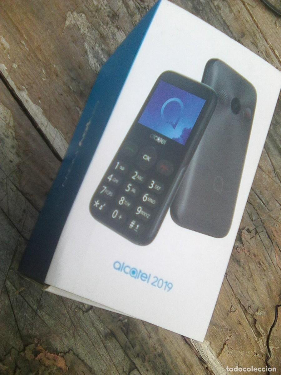 Segunda mano: Alcatel - caja vac&iacute;a con sus papeles - 2019 - Foto 1