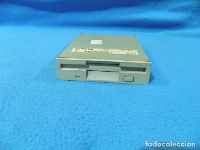 Segunda mano: Disketera 3,5&rdquo; NEC - Foto 1