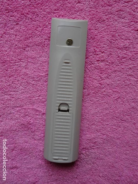 Segunda mano: mando a distancia axil rt2020 dvd - Foto 2