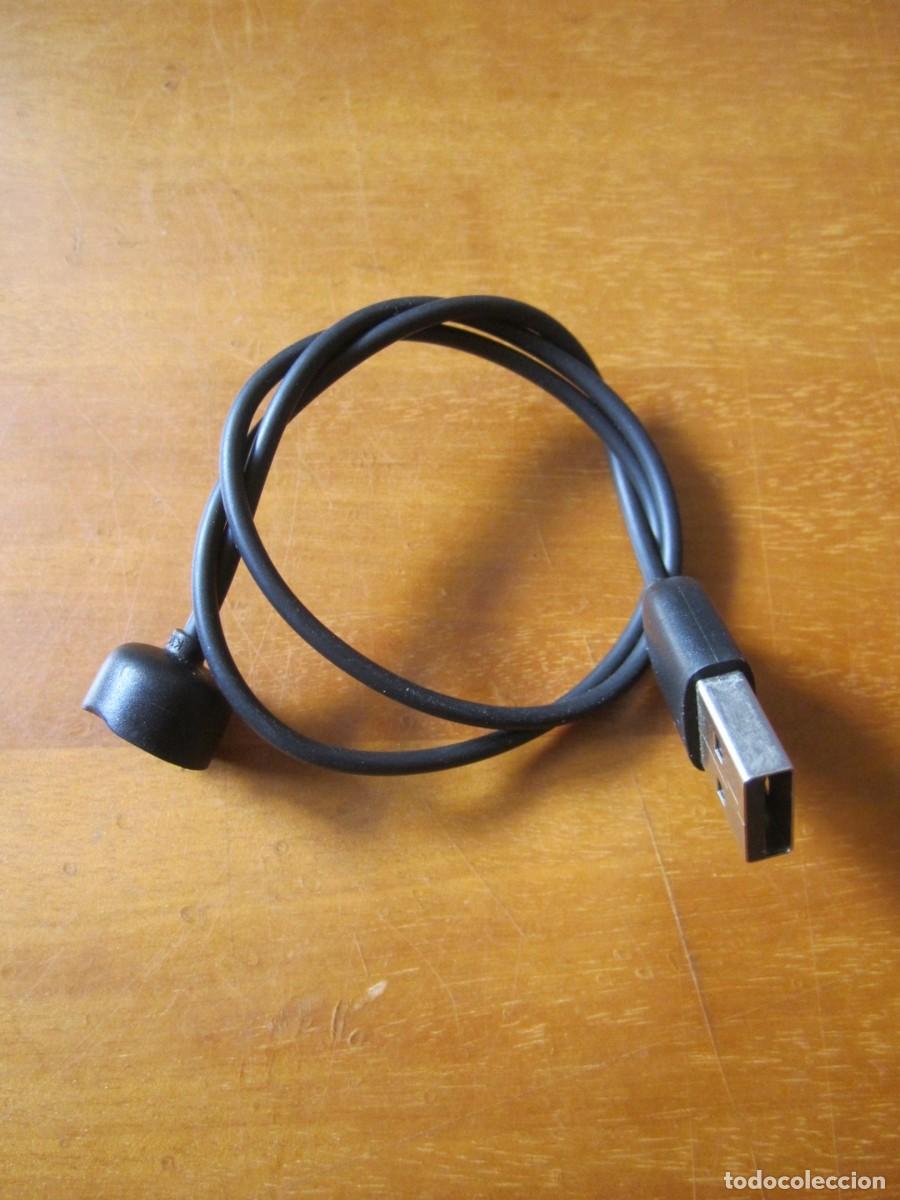 Segunda mano: Cable de Carga Original para Mi Smart Band 5 - Foto 1