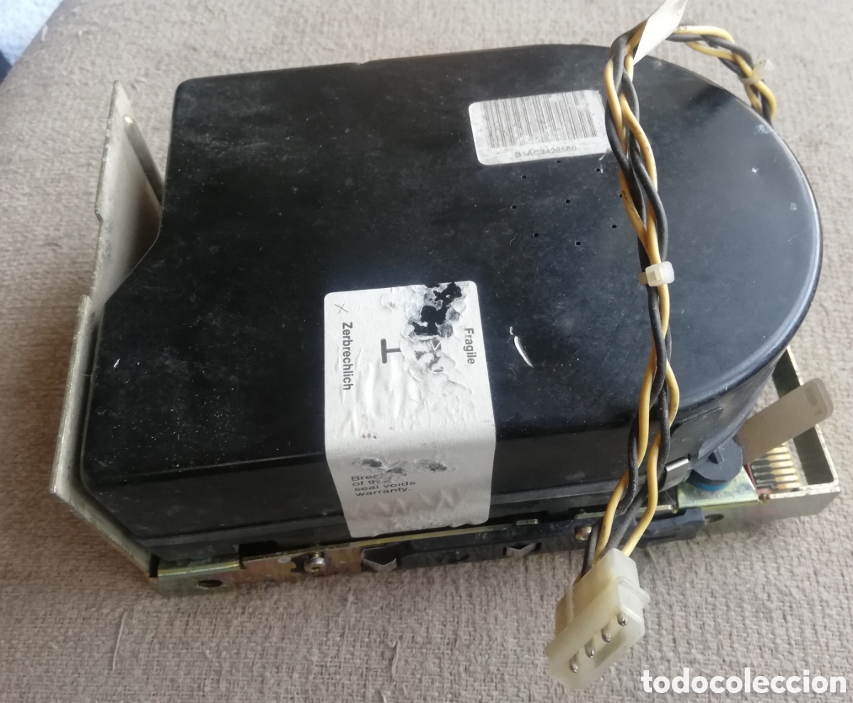 Segunda M&atilde;o: HDD Disco duro antiguo IBM modelo P/N 90X8528 de 70MB ESDI. Rochester U.S.A. 1985