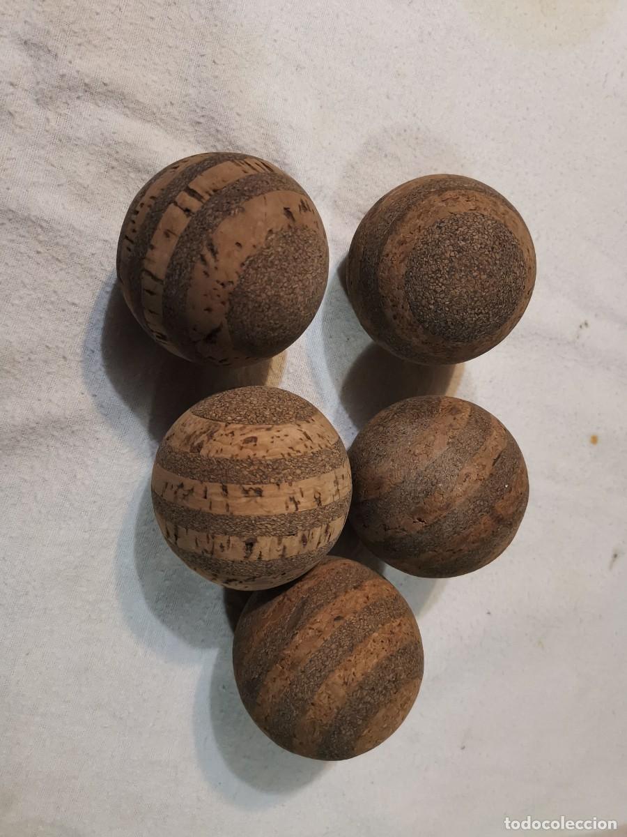 Segunda mano: Lote de 5 bolas de de corcho. - Foto 1