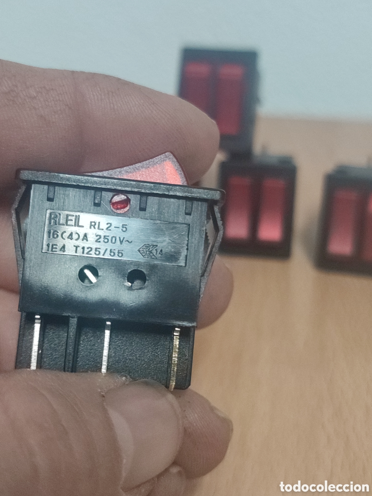 Segunda mano: Cinco interruptores basculantes luminosos dobles. Nuevos sin usar. - Foto 2