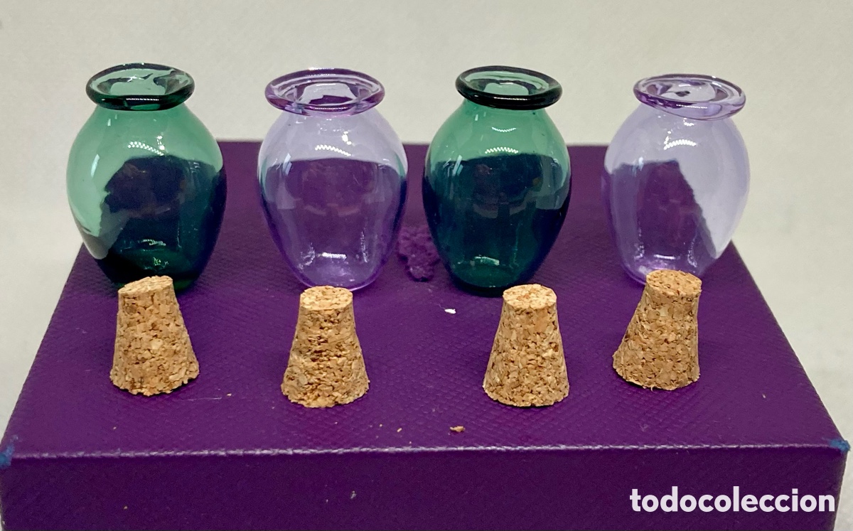Segunda mano: 4 FRASCOS DE CRISTAL DE COLORES - Foto 2