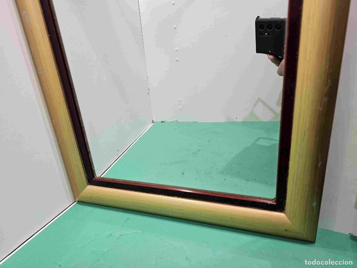 Segunda mano: ESPEJO ENMARCADO EN MADERA DORADA - Foto 2