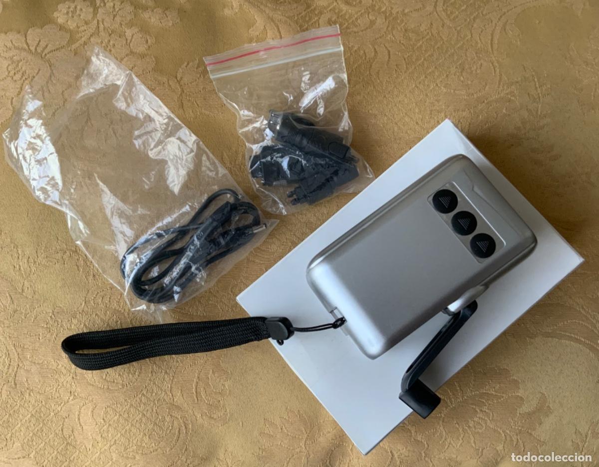 Segunda mano: LINTERNA CARGADOR MULTIFUNCION, DE TEL&Eacute;FONO Y DE LINTERNA - Foto 4