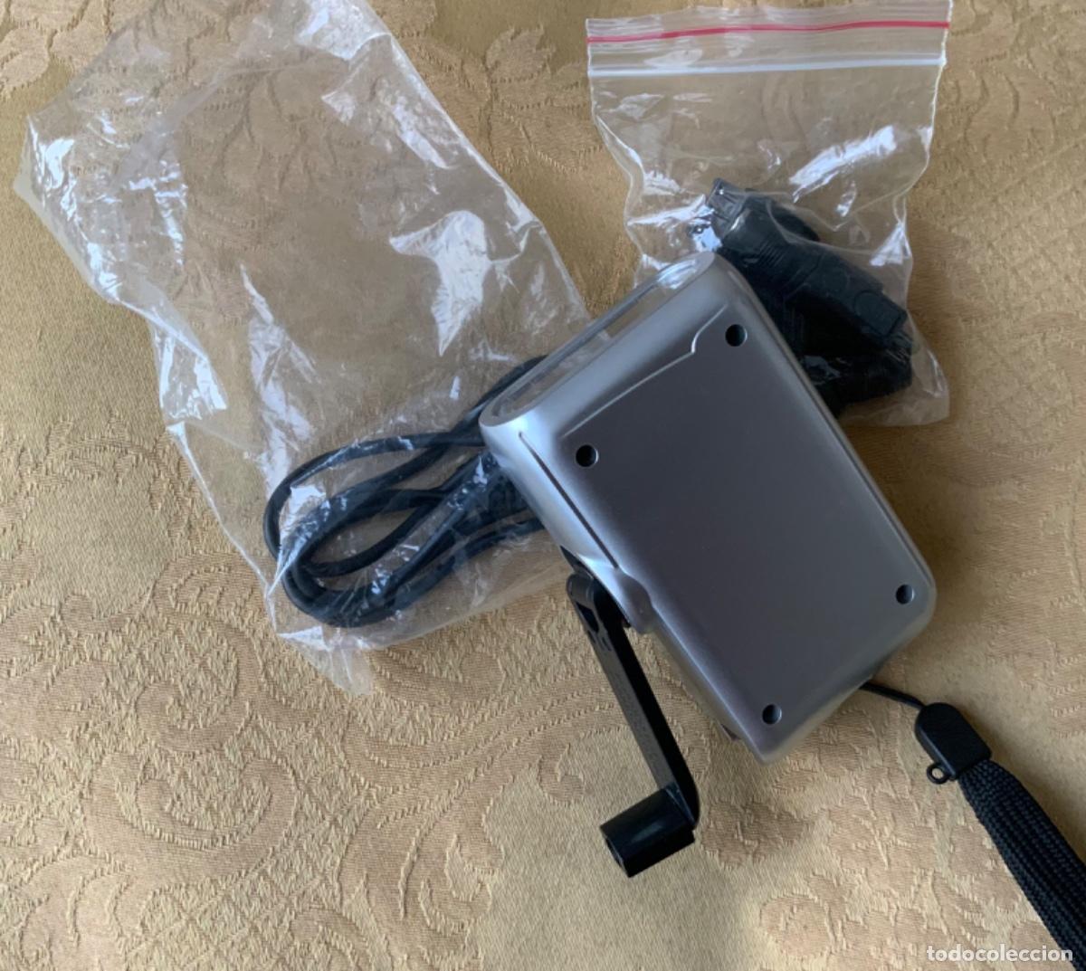 Segunda mano: LINTERNA CARGADOR MULTIFUNCION, DE TEL&Eacute;FONO Y DE LINTERNA - Foto 7