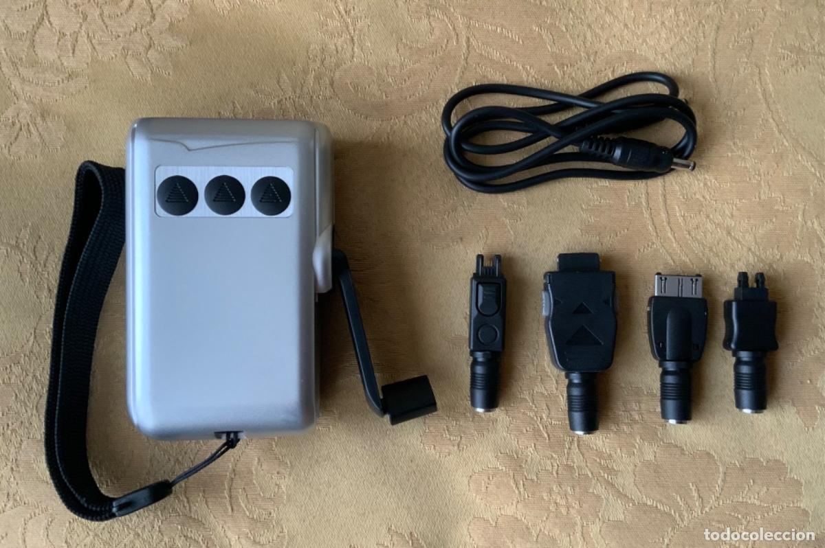 Segunda mano: LINTERNA CARGADOR MULTIFUNCION, DE TEL&Eacute;FONO Y DE LINTERNA - Foto 10