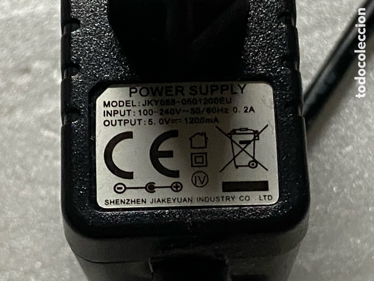 Segunda mano: CARGADOR PARA TEL&Eacute;FONO M&Oacute;VIL - Foto 3