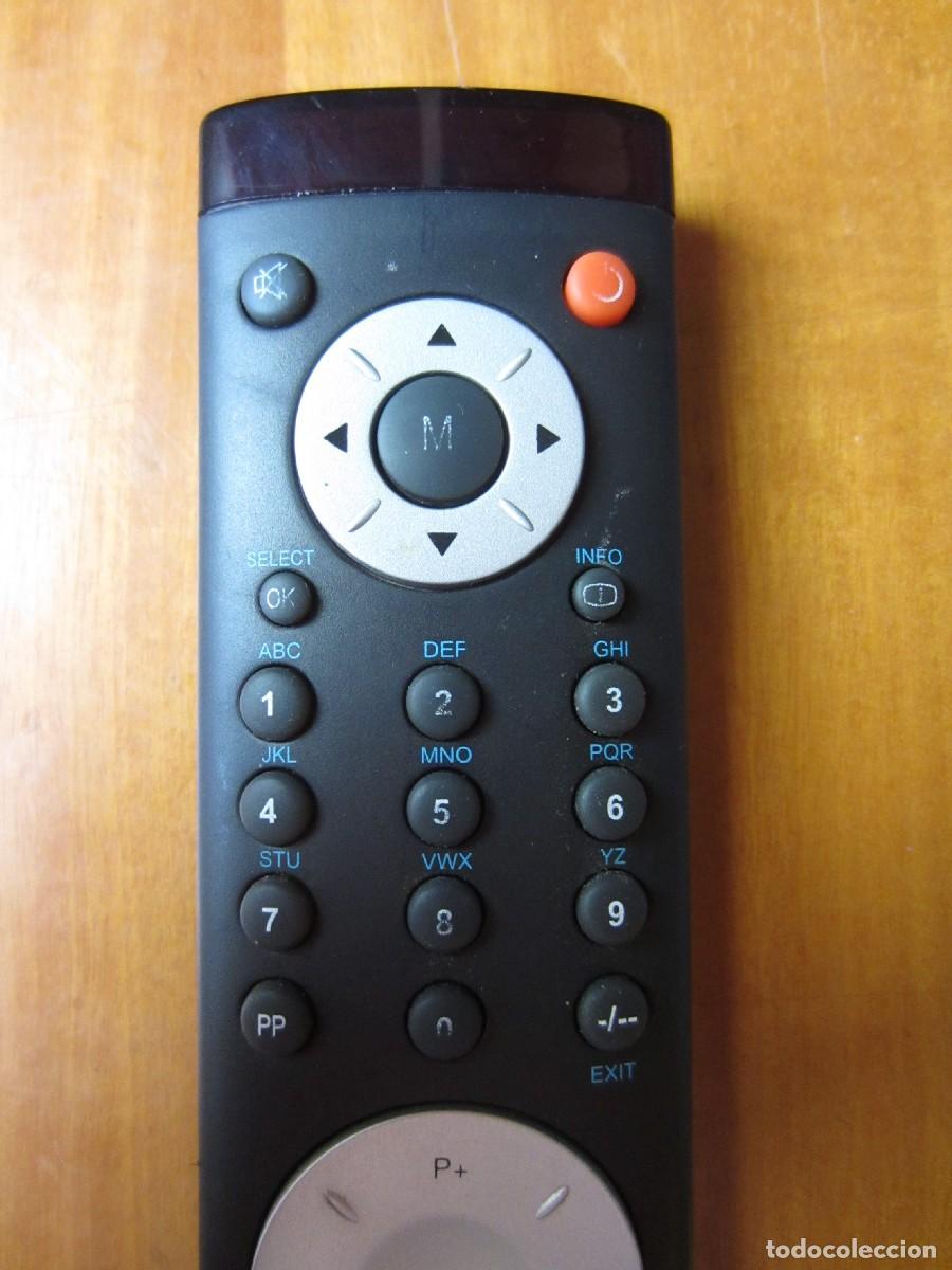 Segunda mano: Mando a Distancia para TV modelo RC1050 de OKI - Foto 3