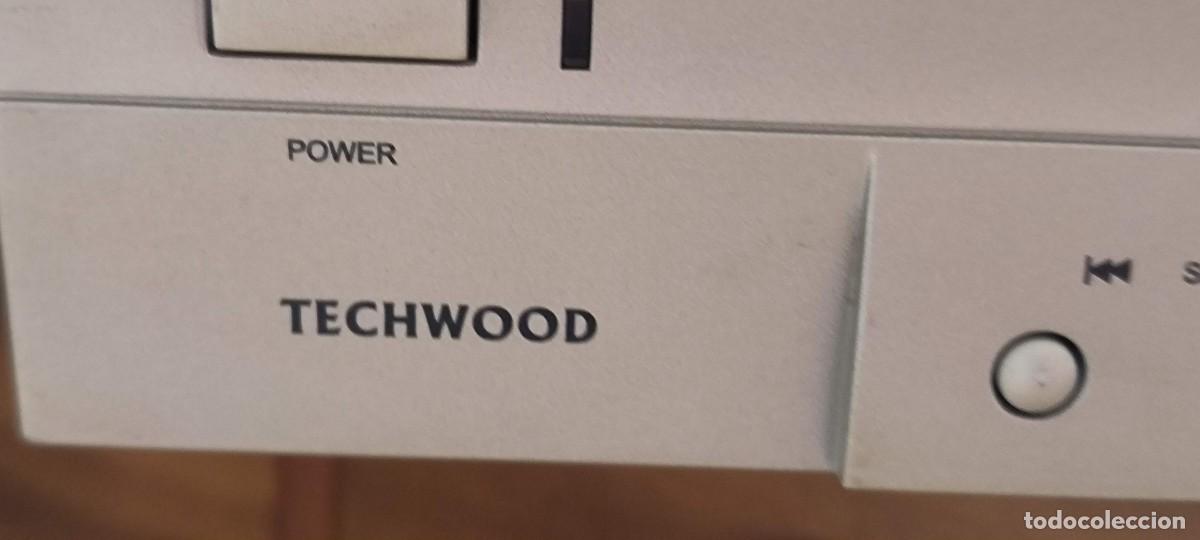 Segunda mano: REPRODUCTOR DE DVD TECHWOOD CON MANDO Y FUNCIONANDO - Foto 3