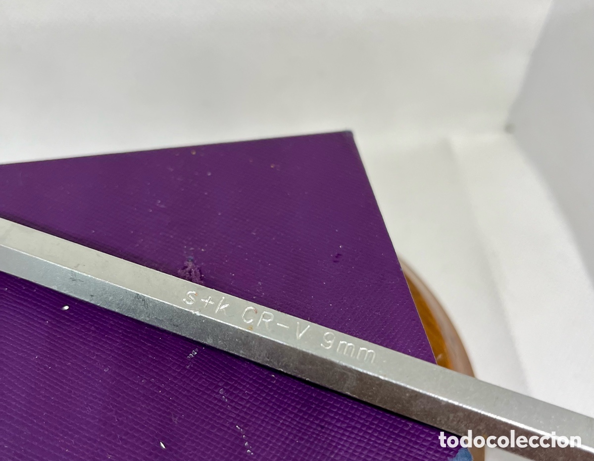 Segunda mano: LLAVE DE 9 mm - Foto 2