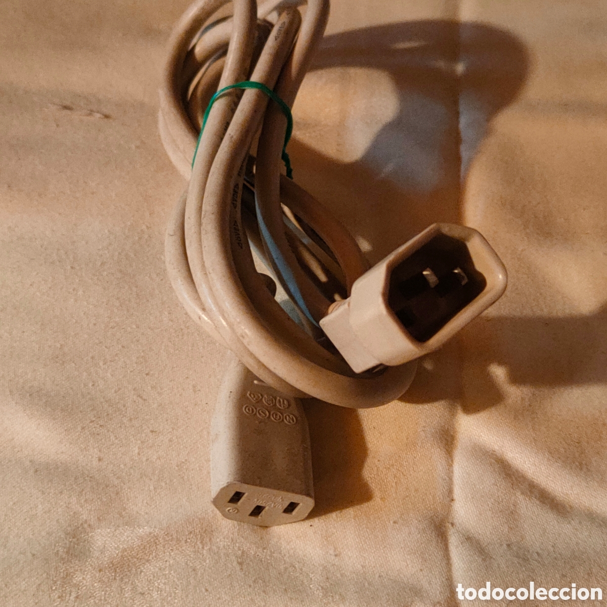 Segunda mano: Cable alargador CA de pc - Foto 1