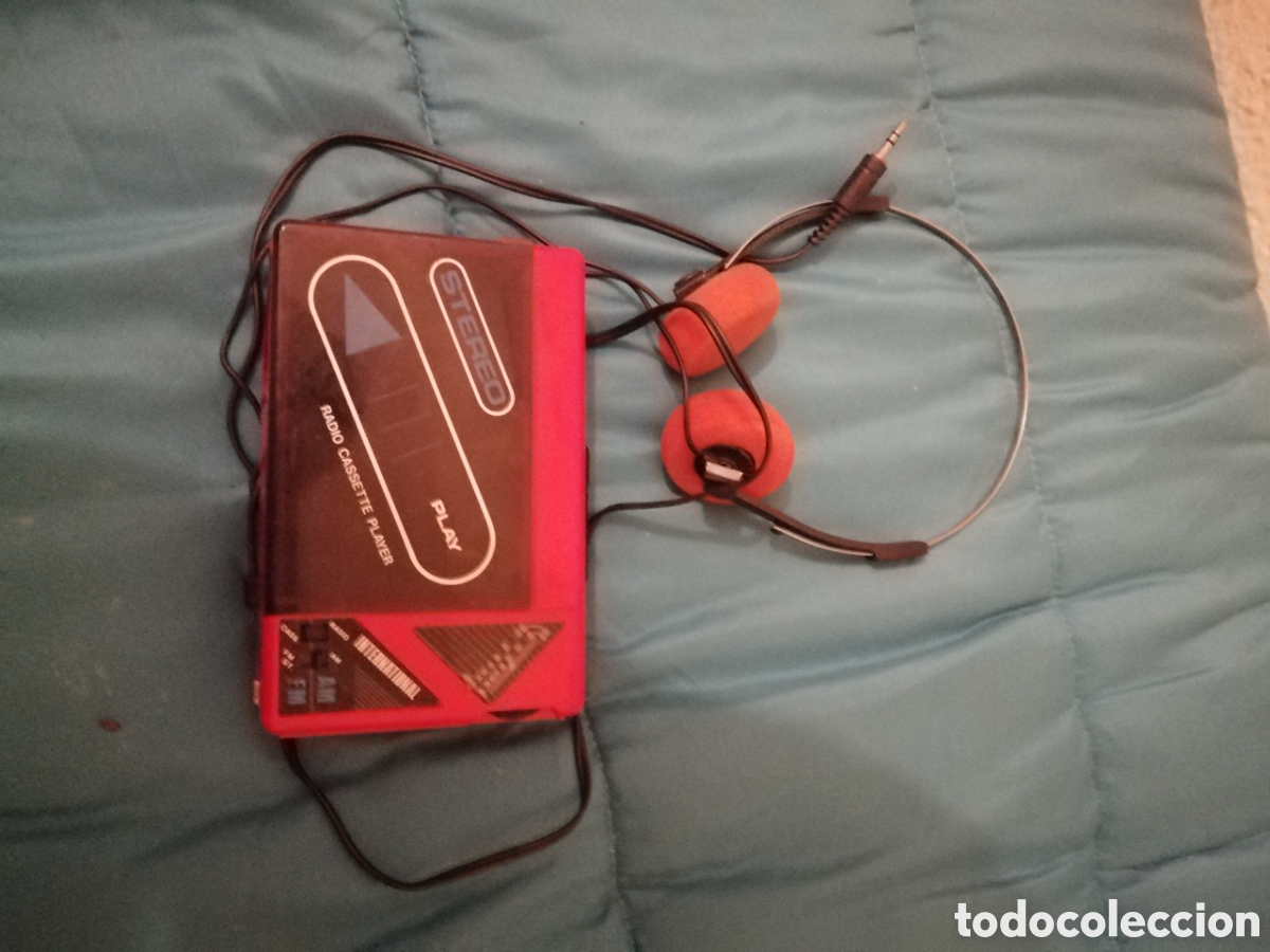 Segunda mano: Radio est&eacute;reo play cassette Player z12 - Foto 2