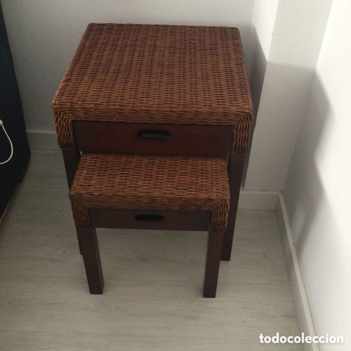 Segunda mano: MESAS NIDO MADERA Y MIMBRE - Foto 3