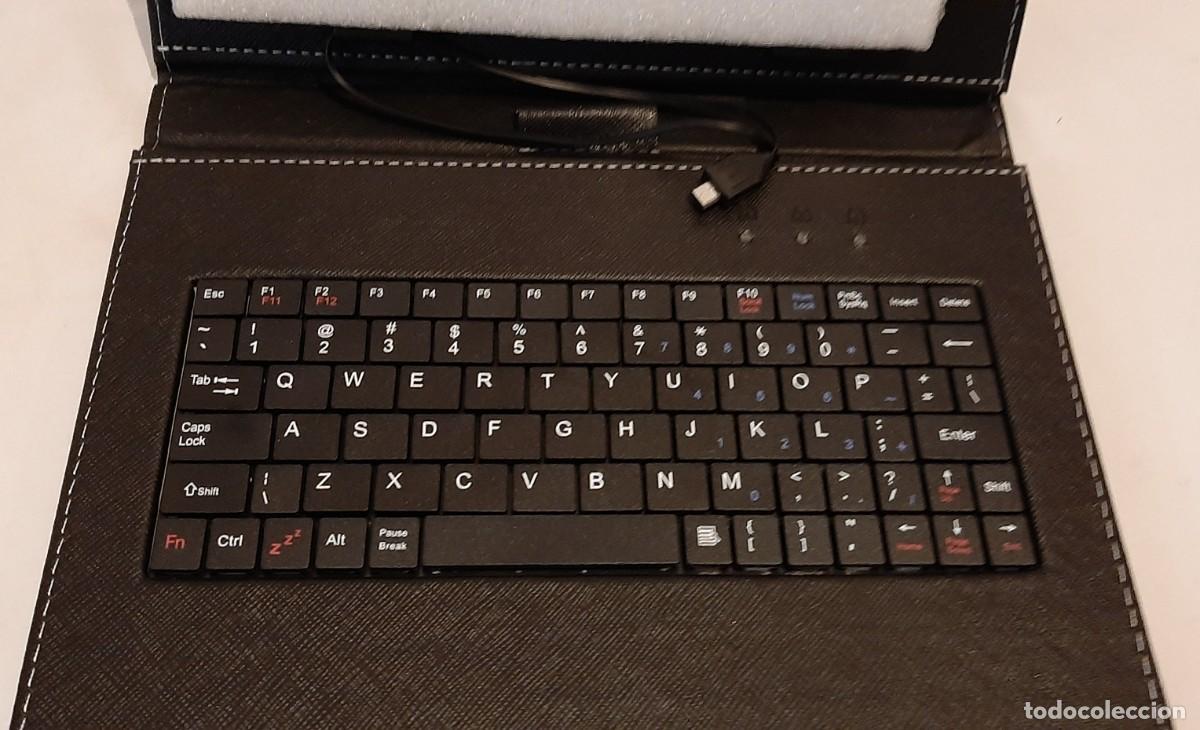 Segunda mano: Funda para Tablet de 7&rdquo; a 10&rdquo; con teclado - Foto 3