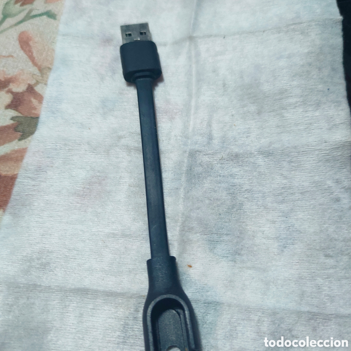 Segunda mano: Cable para cargar reloj correr - Foto 1