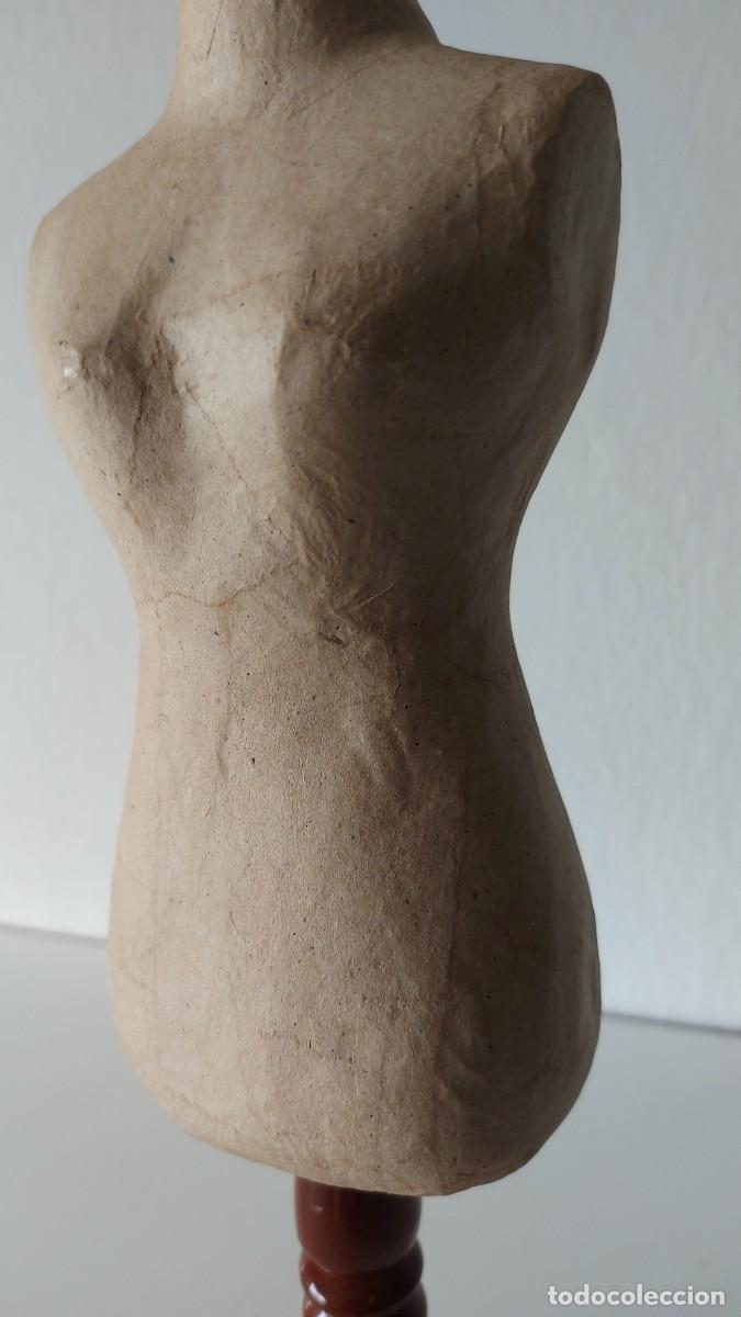 Segunda mano: MANIQUI DE PAPEL MACHE - Foto 6