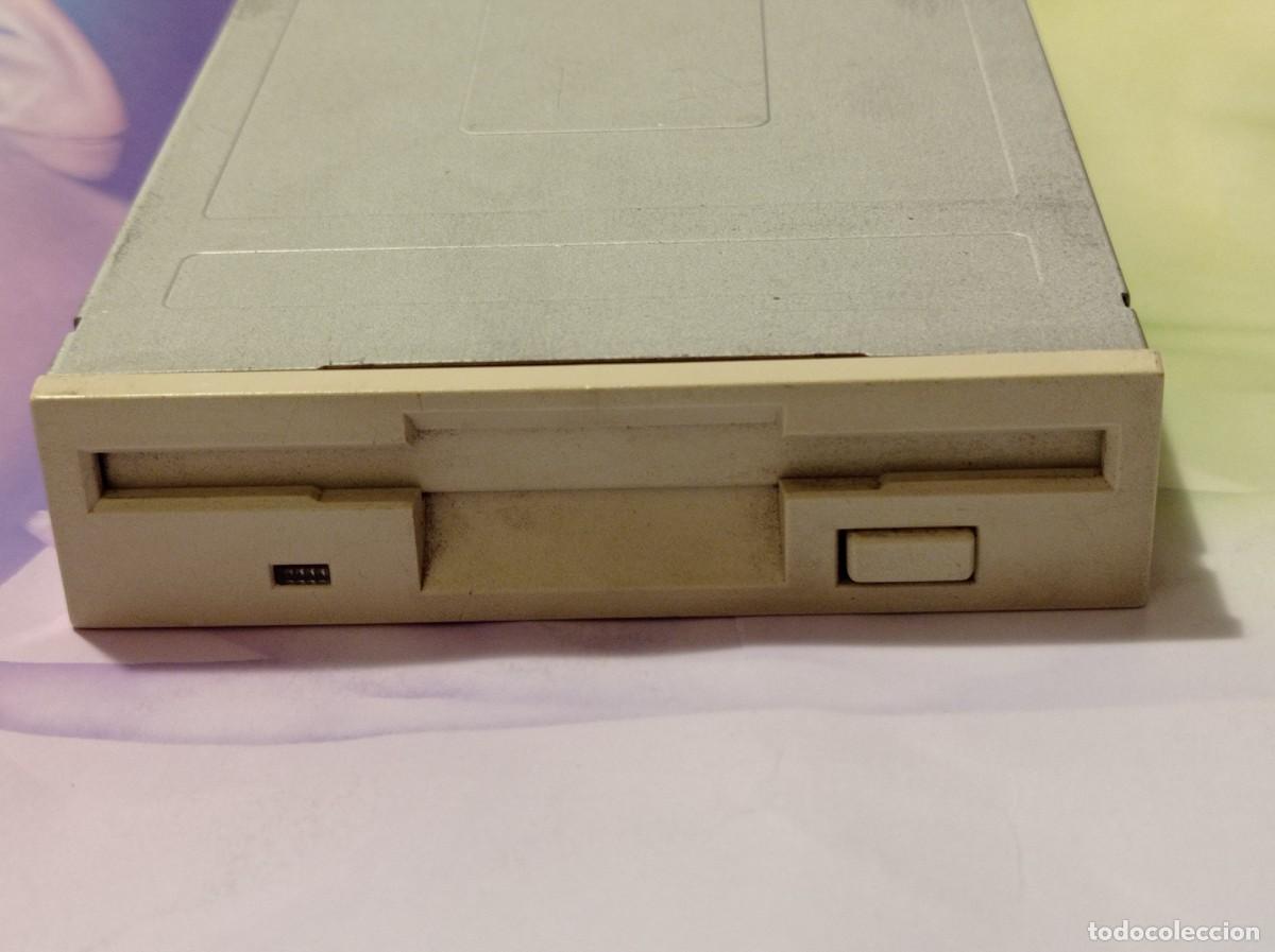 Segunda mano: FLOPPY DISK DRIVE - DISQUETERA - SAMSUNG SFD-321/B - FUNCIONA - Foto 1
