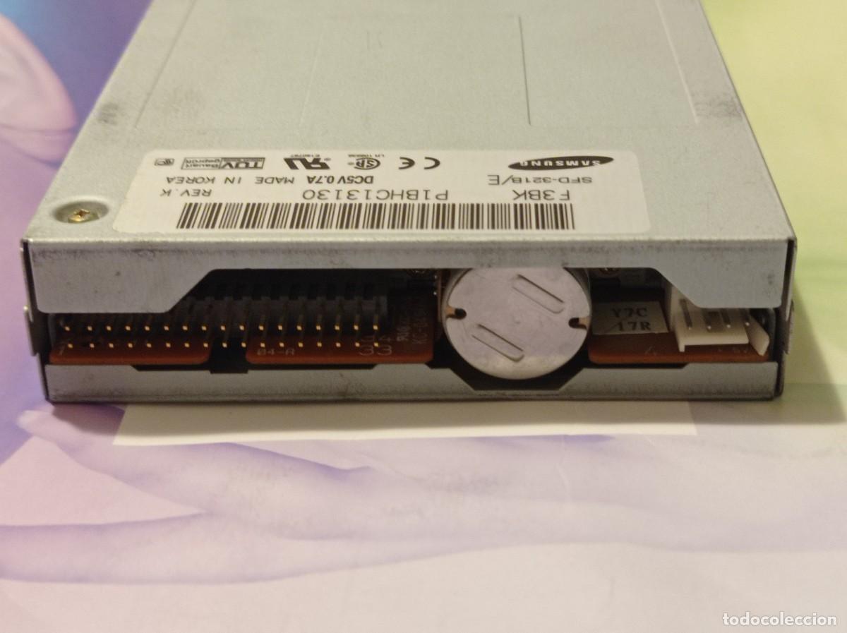 Segunda mano: FLOPPY DISK DRIVE - DISQUETERA - SAMSUNG SFD-321/B - FUNCIONA - Foto 2