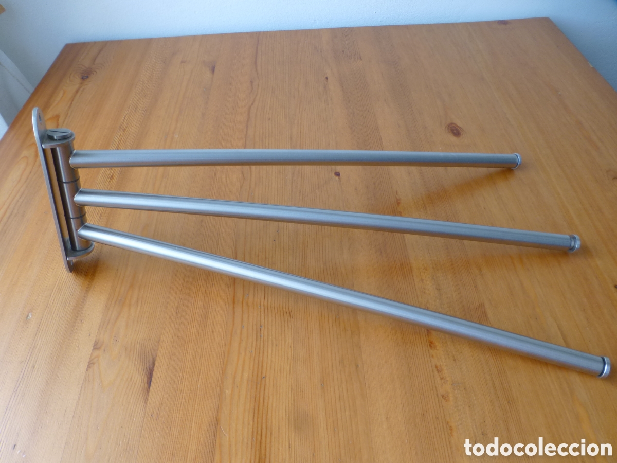 Segunda mano: Toallero 3 barras de acero - Foto 1