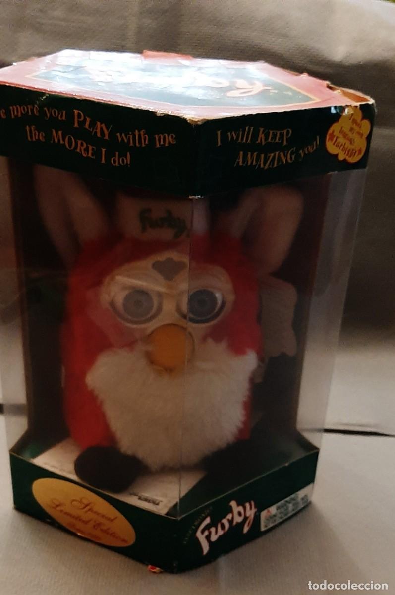 Segunda mano: Furby 1999 Santa Furby - Foto 1