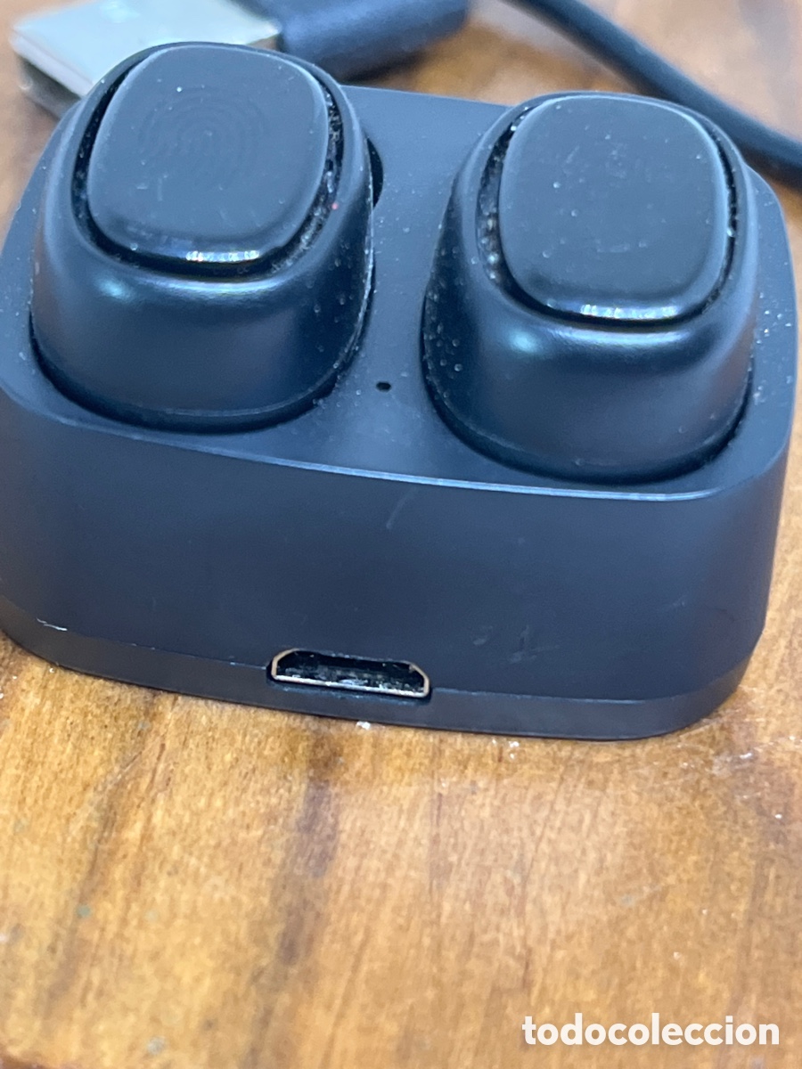 Segunda mano: CASCOS INHALAMBRICOS CON CABLE PARA CARGAR - Foto 3