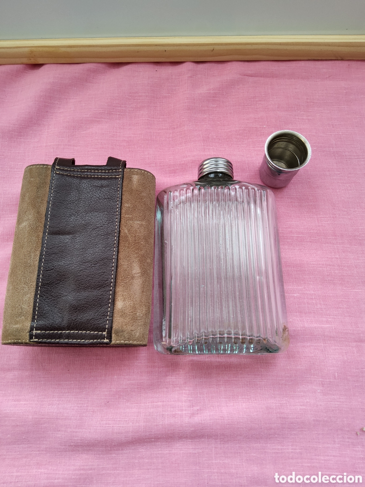 Segunda mano: Petaca vintage de cristal y cuero - Foto 4