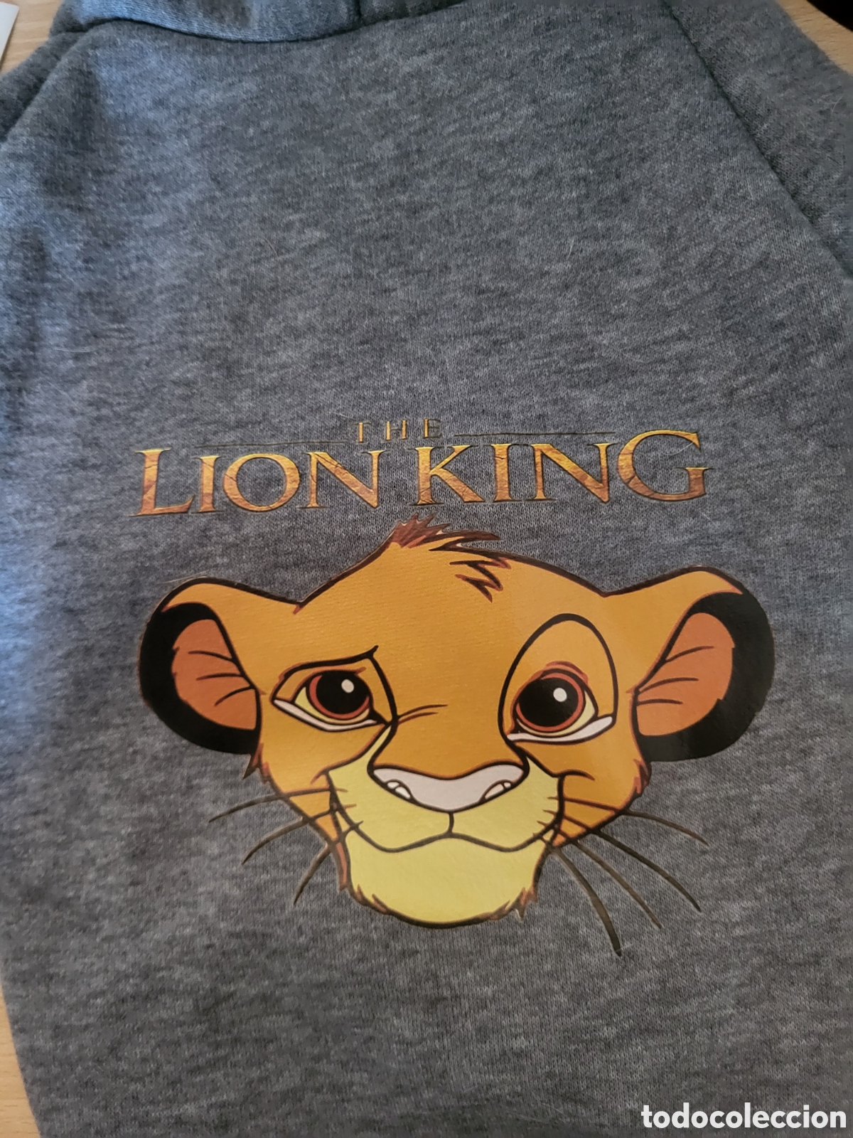 Segunda mano: SUDADERA PARA PERRO PEQUE&Ntilde;O DEL REY LE&Oacute;N. COMO NUEVA - Foto 2