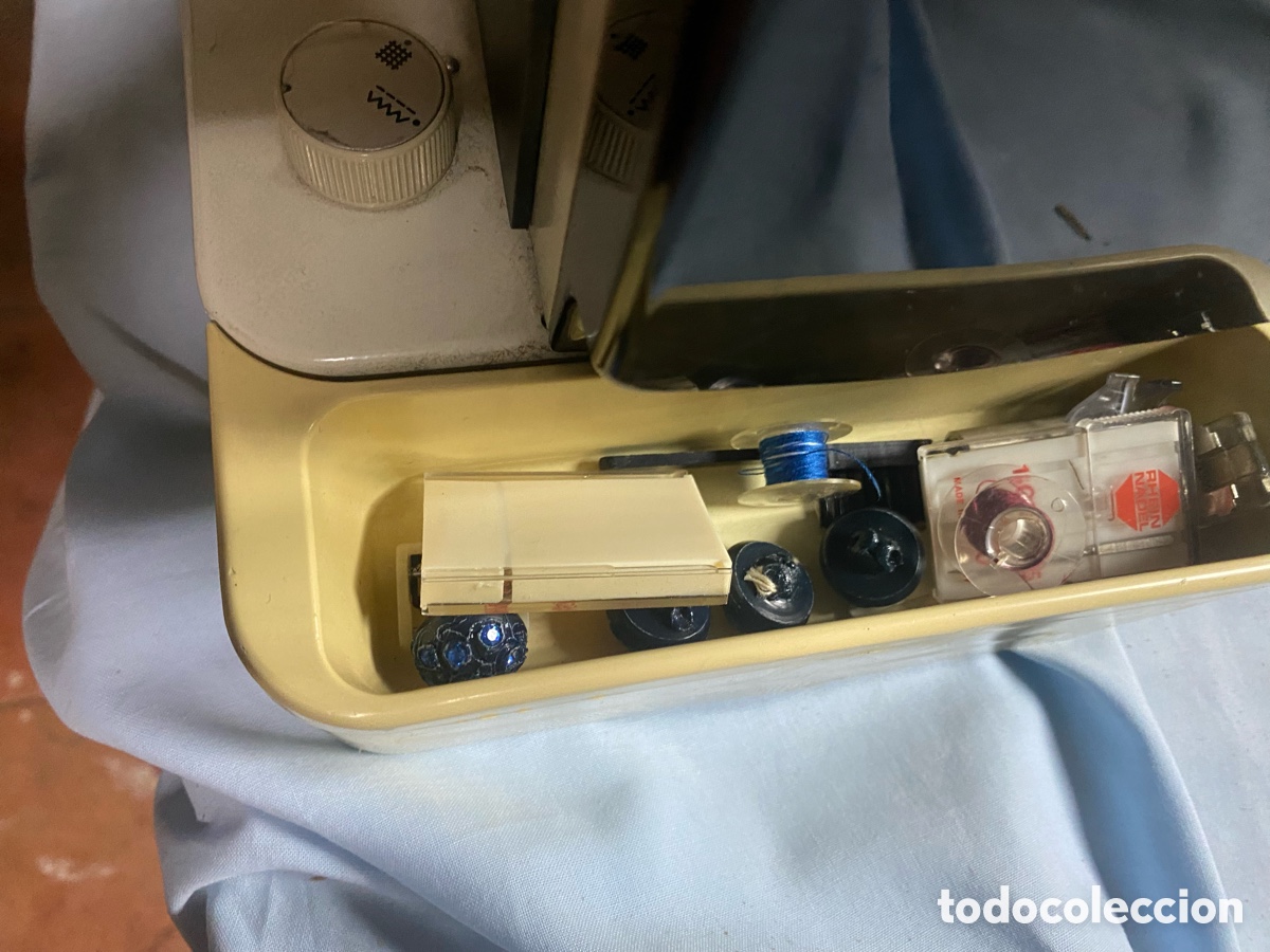 Segunda mano: G M&aacute;quina de coser port&aacute;til - Foto 7