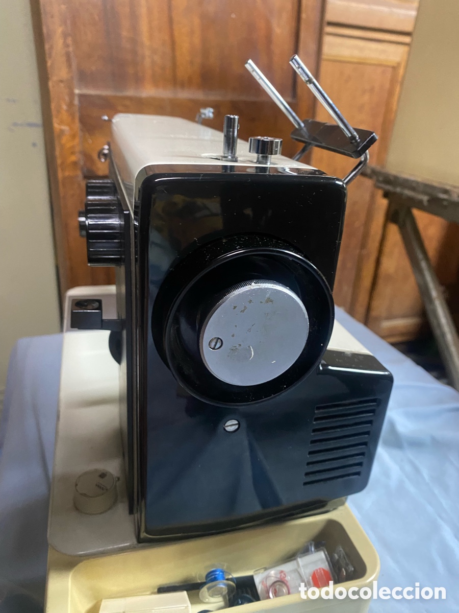 Segunda mano: G M&aacute;quina de coser port&aacute;til - Foto 8