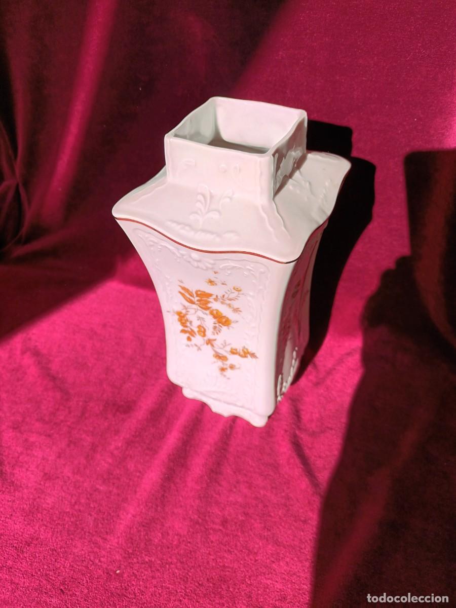 Segunda mano: JARR&Oacute;N DE -PORCELANAS - MADE IN SPAIN . - Foto 4