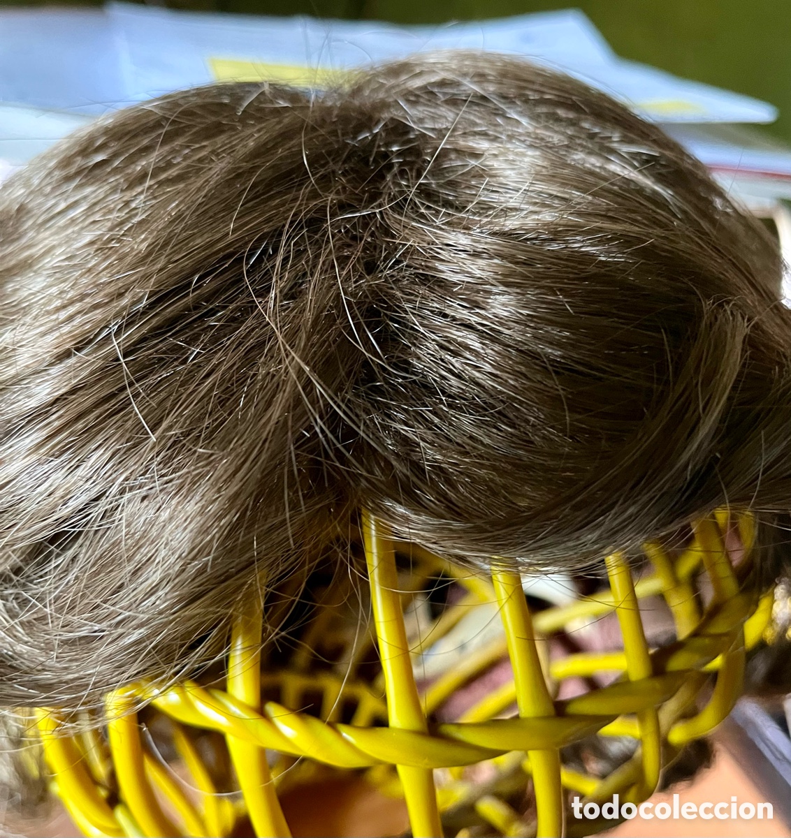 Segunda mano: PELUCA DE SE&Ntilde;ORA PELO SINT&Eacute;TICO TALLA AJUSTABLE - Foto 3