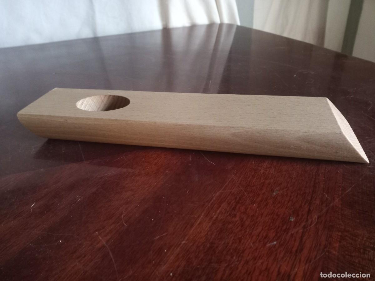 Segunda mano: Soporte botella, botellero, expositor botellas. Madera. 25 cm. - Foto 2