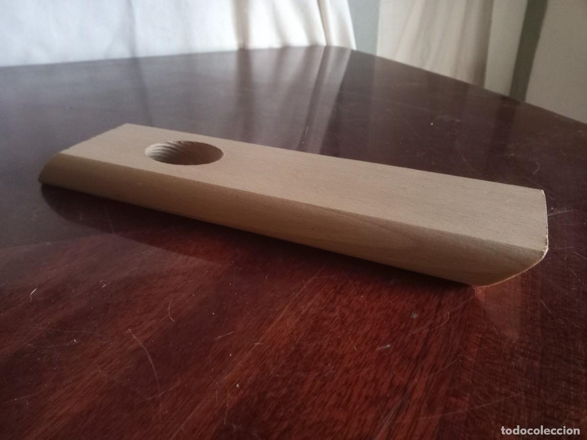 Segunda mano: Soporte botella, botellero, expositor botellas. Madera. 25 cm. - Foto 3