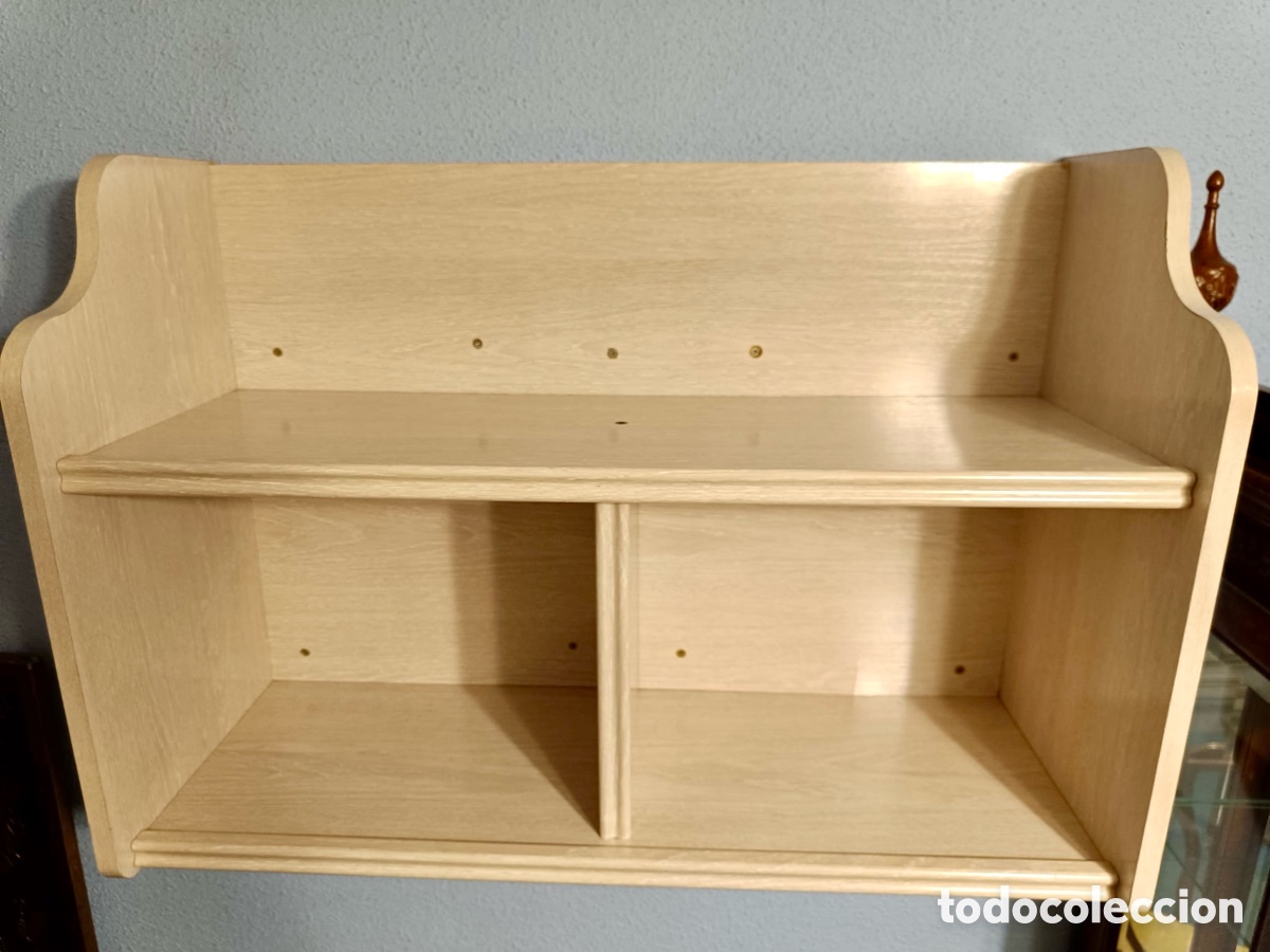 Segunda mano: Estanter&iacute;a/Librer&iacute;a de pared - Foto 1