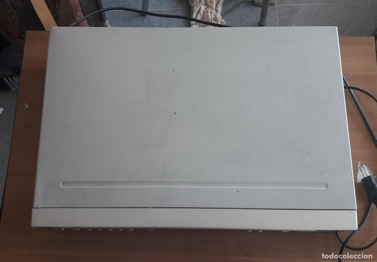 Segunda mano: REPRODUCTOR PHILIPS DVD/VHS COMBO modelo DVD755VR/00 - Foto 5